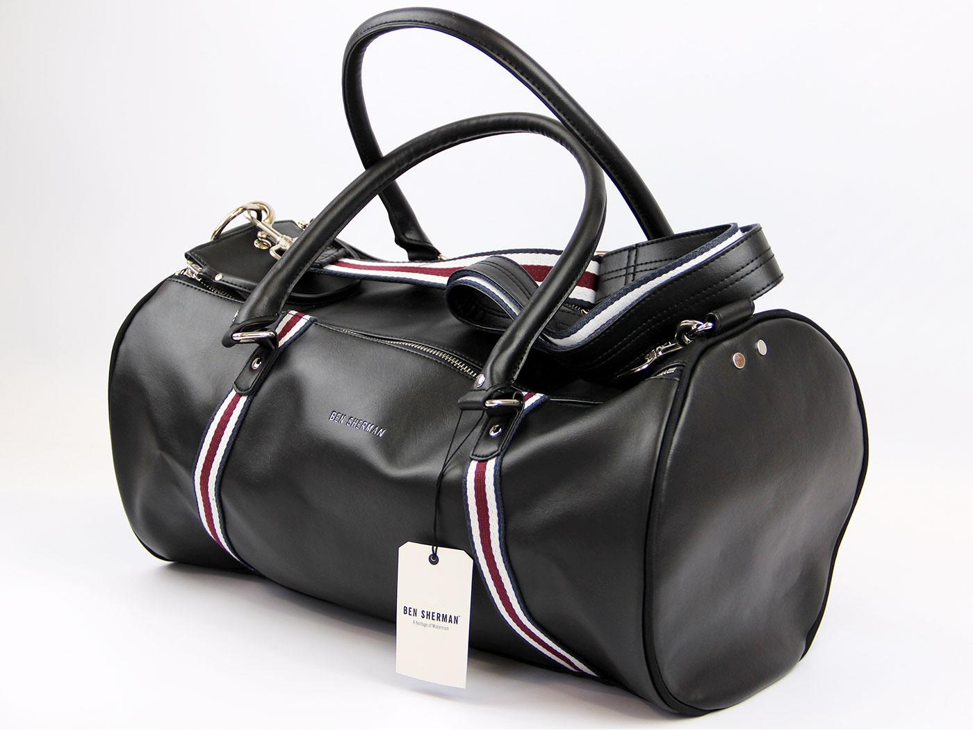 barrel holdall bag