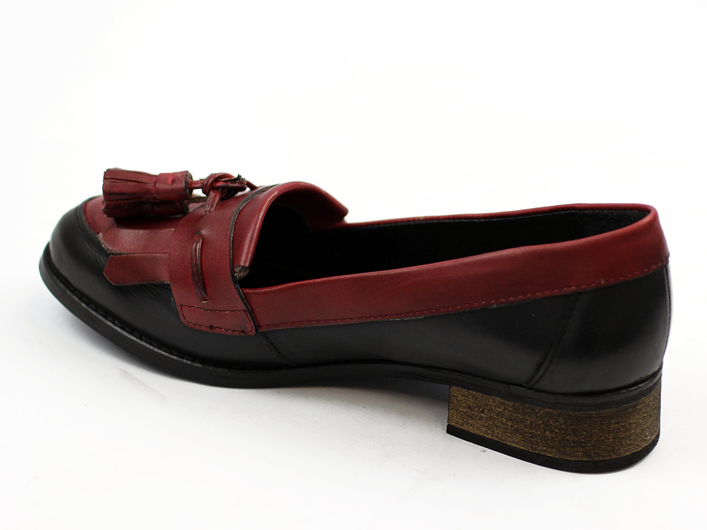 retro tassel loafers